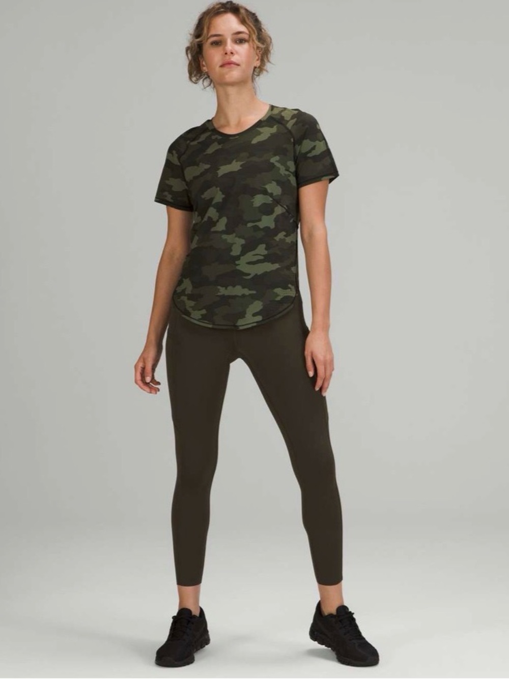 Lululemon UV Protection Running Short Sleeve, no size tag but fits a 6/8